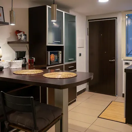 La Casa Del Gigante - נאפולי