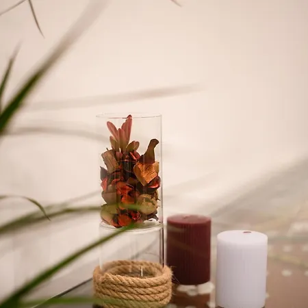 La Casa Del Gigante - * נאפולי